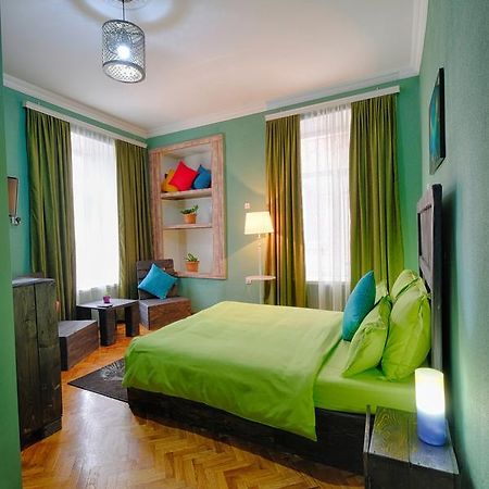 Euphoria Inn Tbilisi Bagian luar foto