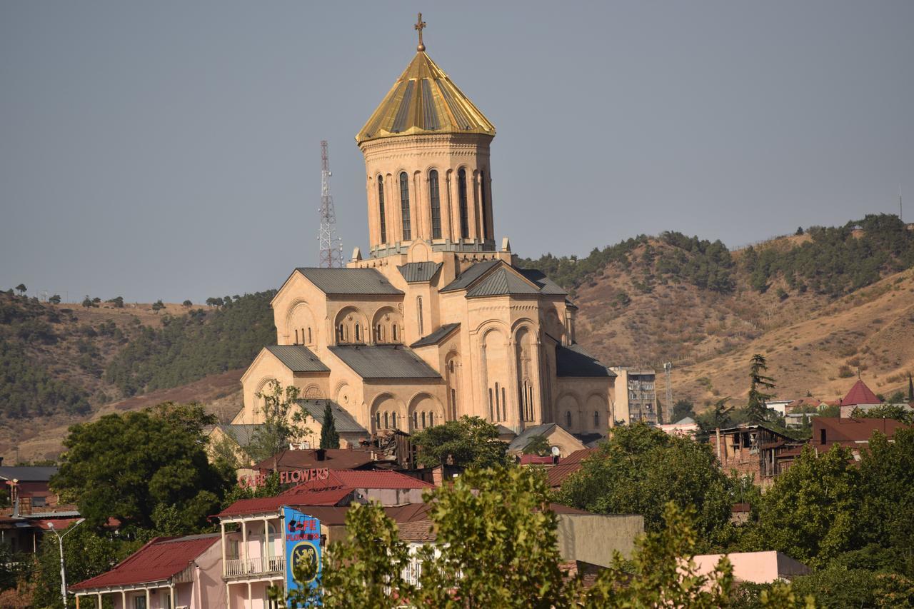 Euphoria Inn Tbilisi Bagian luar foto