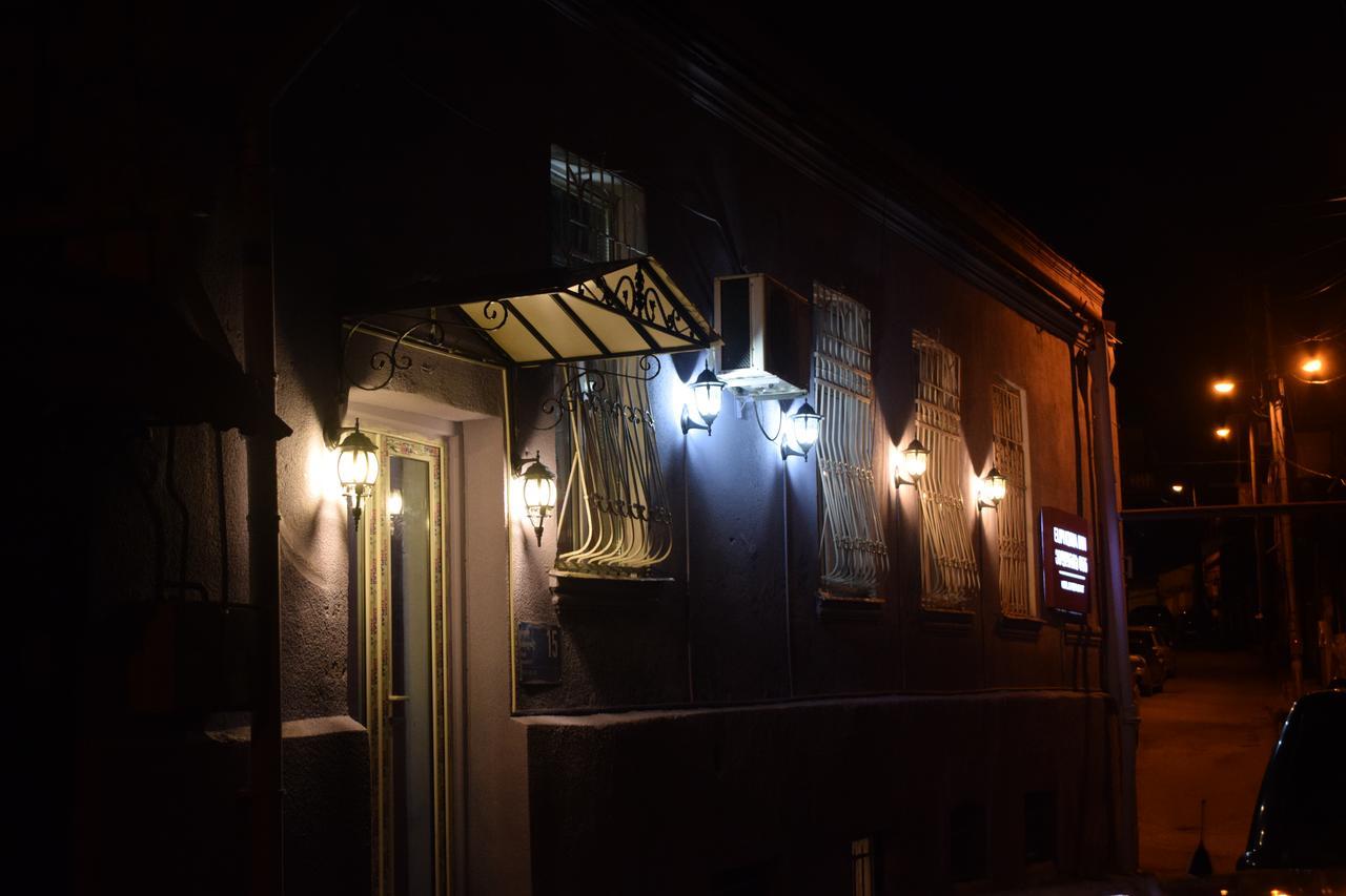 Euphoria Inn Tbilisi Bagian luar foto