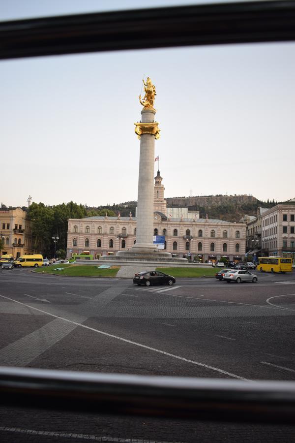 Euphoria Inn Tbilisi Bagian luar foto
