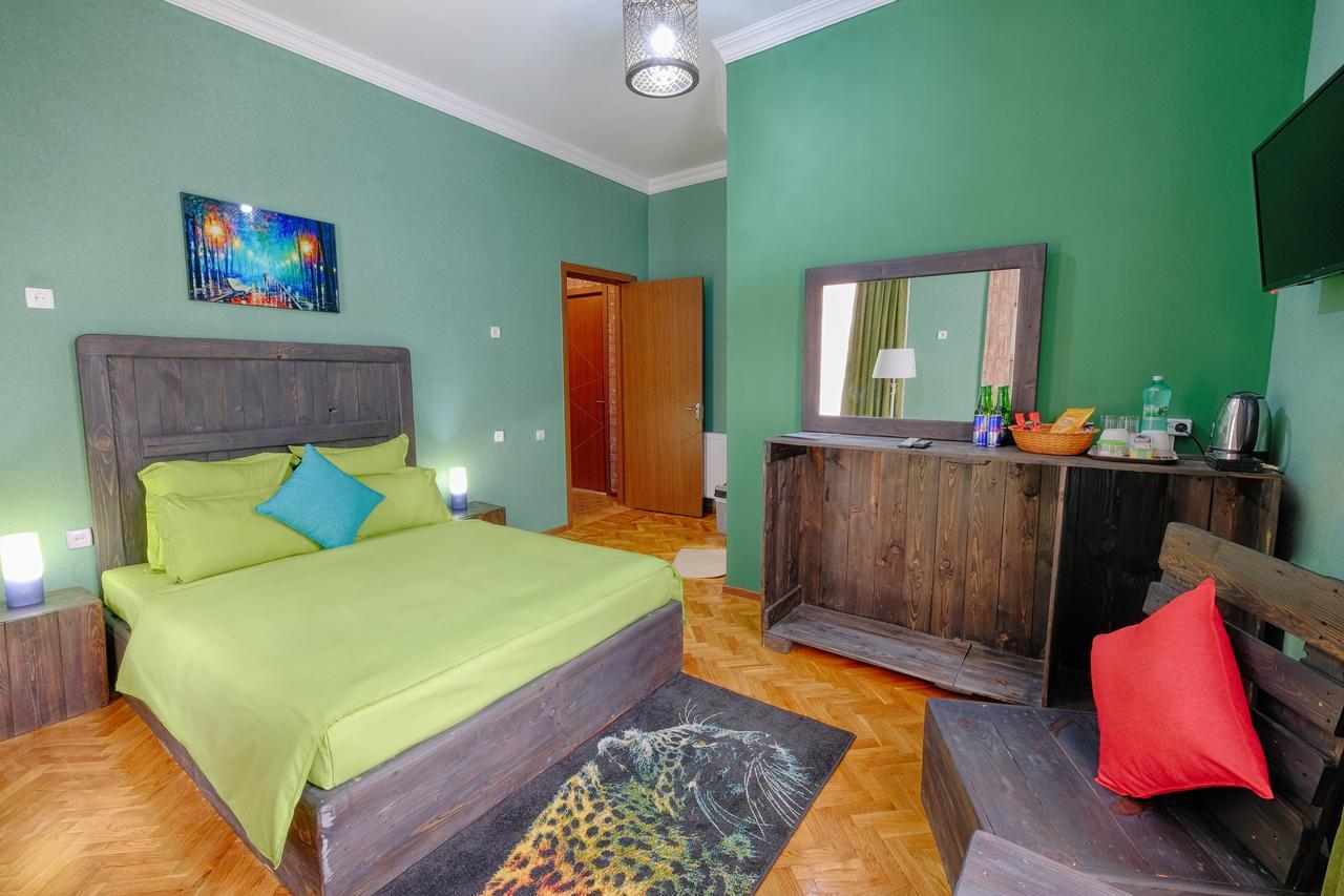 Euphoria Inn Tbilisi Bagian luar foto